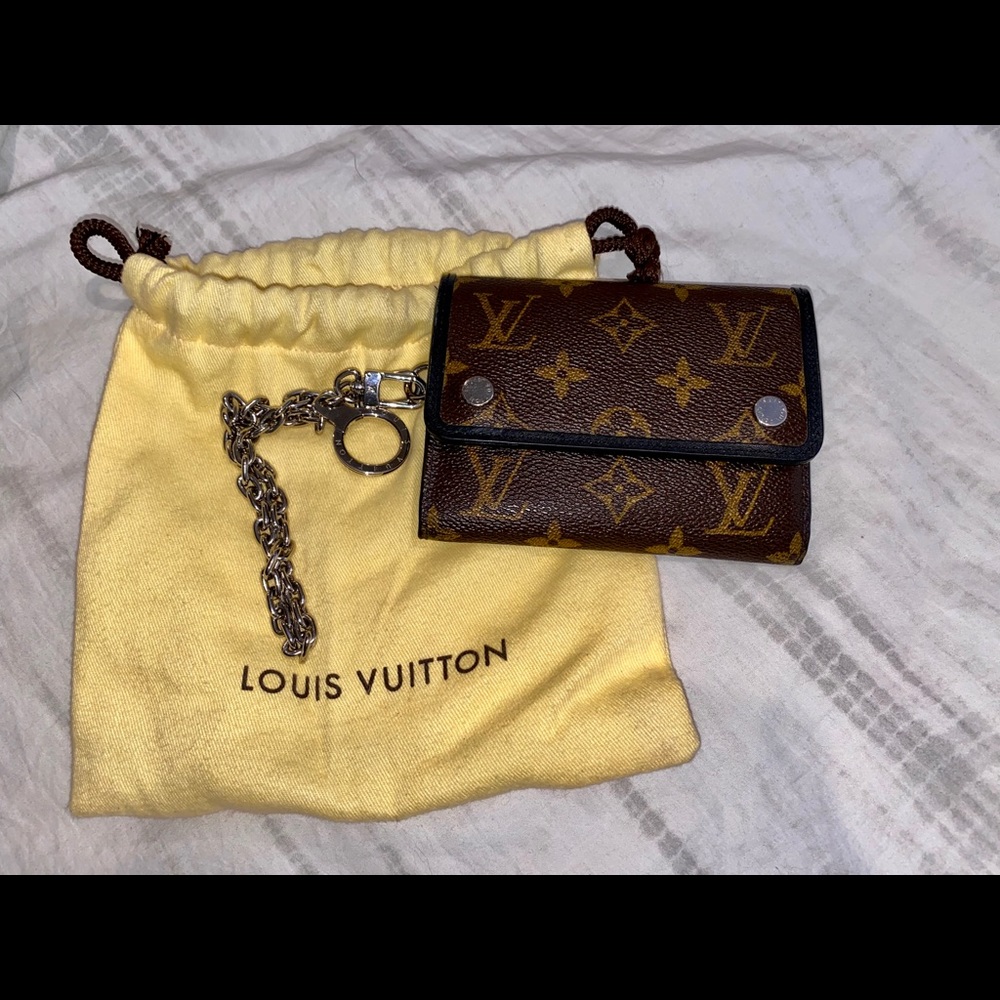 | SOLD | Authentic Louis Vuitton Tri-Fold Wallet